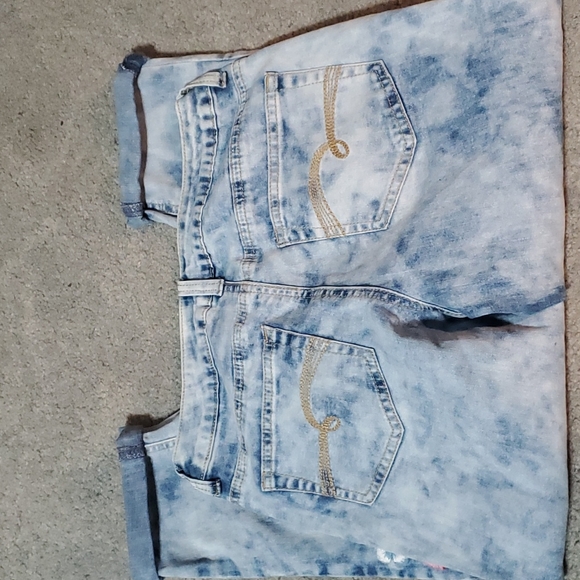 Justice 14 denim embroidered cuffed capris - Picture 6 of 8